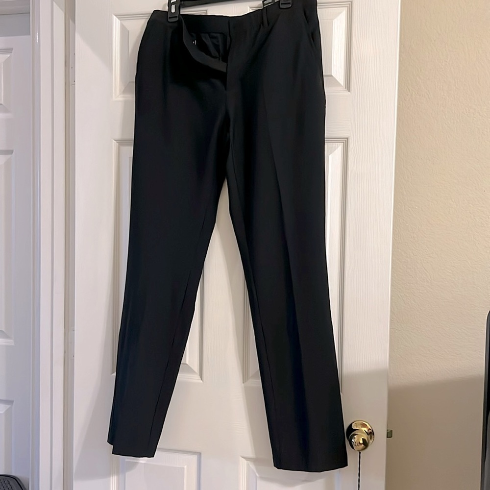 Greg Norman Golf  Men's 32 x34 Black